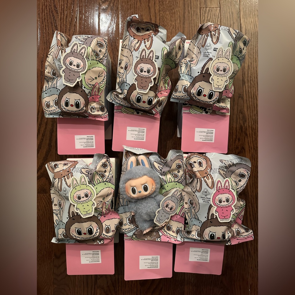 The Monsters Exciting Macarons Full Set/No Secret